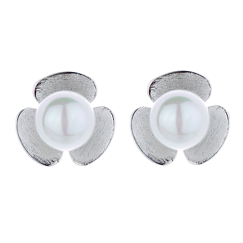 Sterling Silver Clover and Cultured Pearl Earring