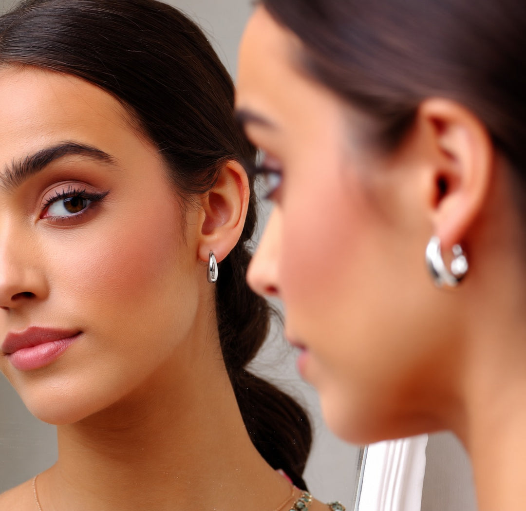 14K Gold Graduated Hoop Huggie Earring