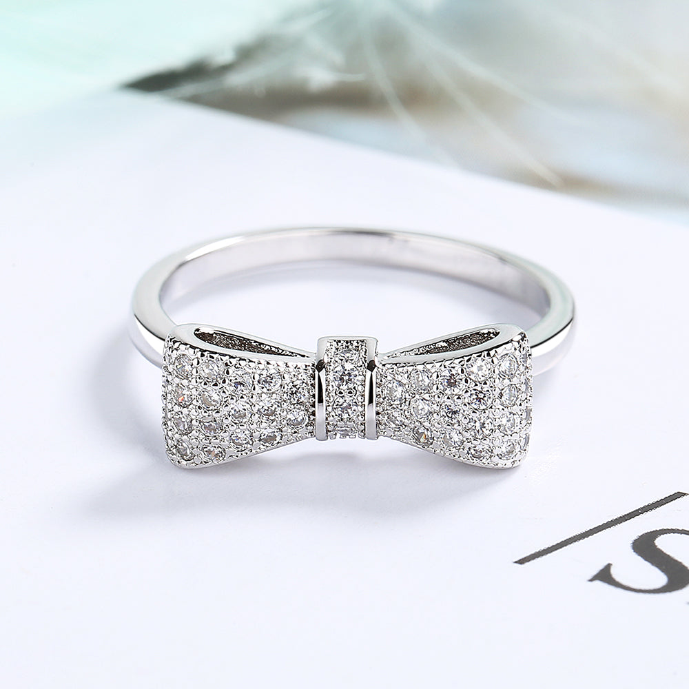 Sterling Silver Bow-Ring with Crystals