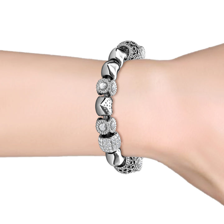 Charm Bracelet with Swarovski Crystals in 18k White Gold