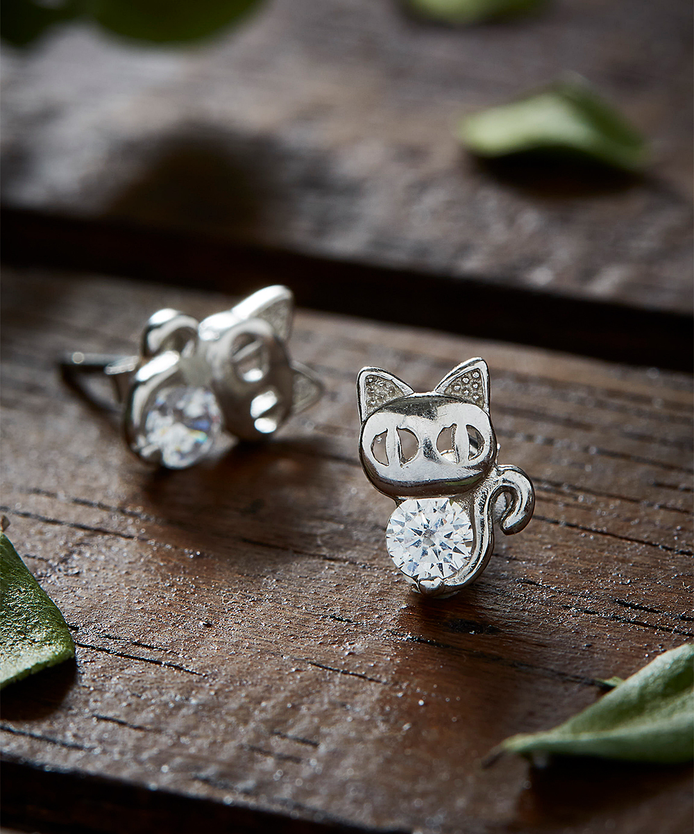 Amazon.com: Cat Stud Earrings for Women Silver Hanging Cat Earrings for  Girls Cute Animal Earrings jewelry Gift: Clothing, Shoes & Jewelry